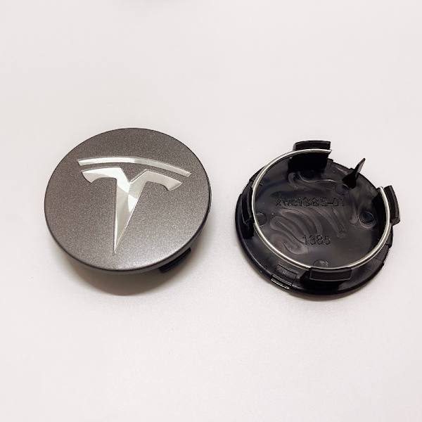 TSL08 - 56MM 4-pak Center dækker Tesla Grey one size