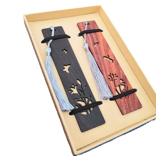 Handmade Wooden Bookmark Gift Box Set, 2pcs Wooden Bookmarks Handmade Natural Wood Bookmark with Tassel, is A Unique Gift