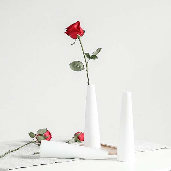 Hög konisk kompositplast blomvas, liten knopp dekorativ blomvas heminredning mittpunkter (liten kaliber)