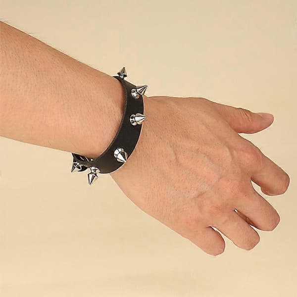 Nitarmband Läder Nitarmband för män och kvinnor