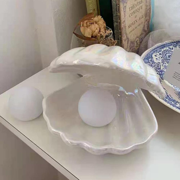 Skjell Perle Lys Keramisk Clamshell Nattlys LED Bærbar Batteridrevet Humør Nattlampe Hjemmedekor for Kvinner Jenter Soverom Stue (Hvit)