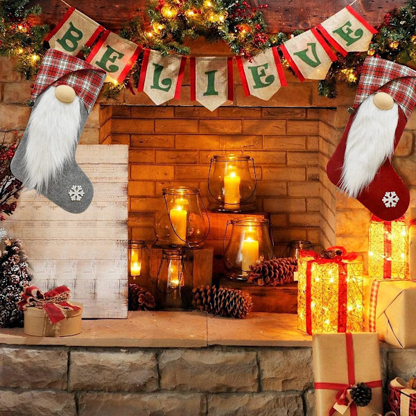 2-pack 3D tomte-julstrumpor med svenska tomtar, 45 cm