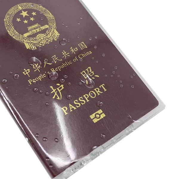 Läpinäkyvä passikotelo passinpidike taskuilla transparent