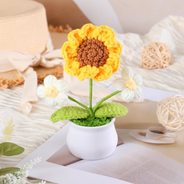 Artificiell Solros Virkad Blomkruka, Mini Stickad Blomkruka, Perfekt för Hemmakontorsdekoration, Alla hjärtans dag-present (2 stycken, Vit)