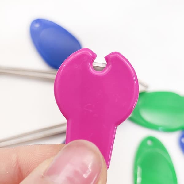 4 stk. plasttråd, plastnåltråd for sying, C