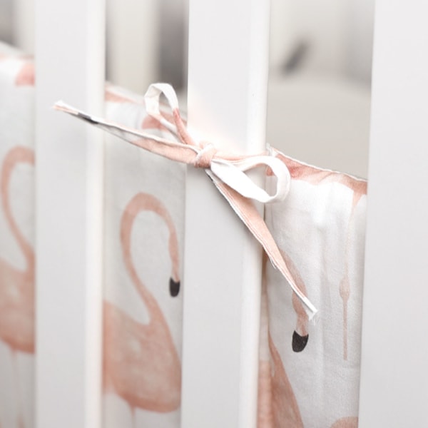 Sengramme for barneseng (flamingo)