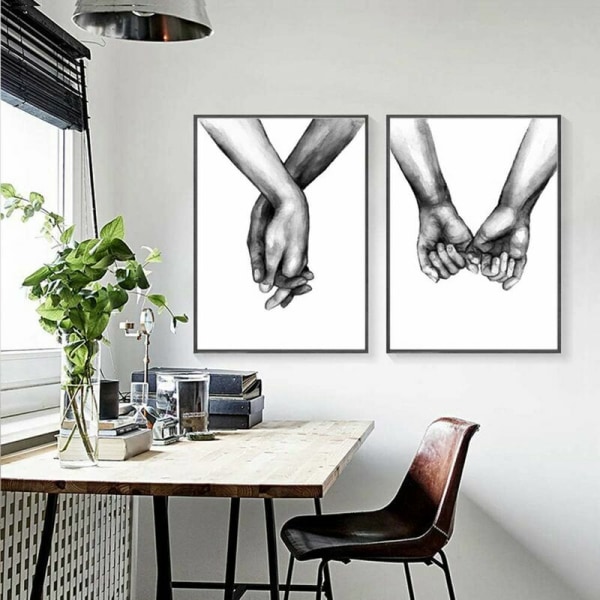 Set med 3 svarta och vita affischer som håller händerna och kärlekscitat Wal
