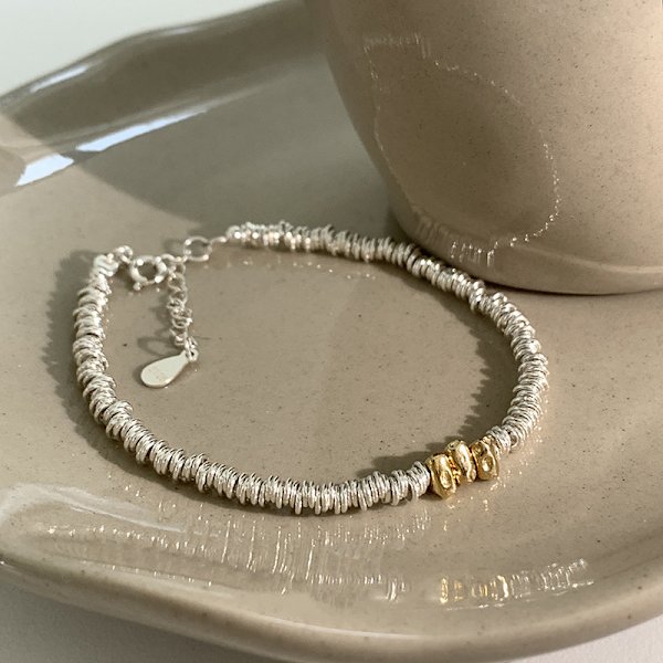 Högkvalitativt armband i guld och silverfärg, enkelt