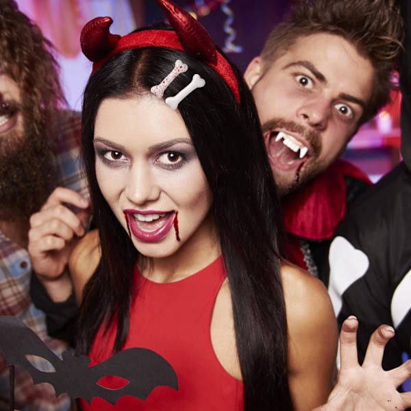 8 stk. Hvide og røde knoglehårklemmer, Halloween Cosplay Kostume