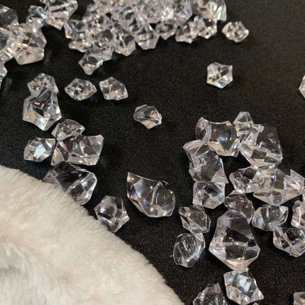 100 små krystaller i form af diamant-isterninger til borddekoration 6 mm krystalkrummer til bryllup borddekoration diamant-isterninger