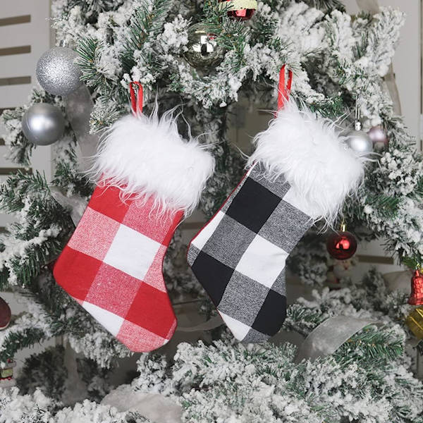 2 stycken julstrumpor, juldekorationstrumpor, gran
