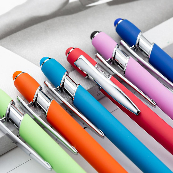 Stylus-kynä Universaali kosketusnäyttö Kapasitiivinen Stylus kynä kuulakärkikynällä puhelimelle Pad Tablet Satunnainen väri