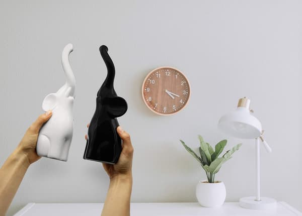 Harmony Sort/Hvid Keramisk Elefantpar - Moderne Skulptur