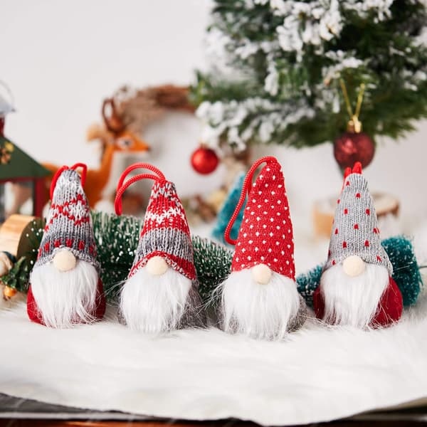 4 st tomtar julgranshängande prydnader handgjorda svenska