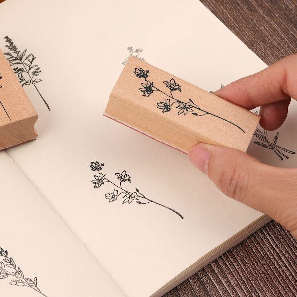 8 stk. Planter i tre, gummistempler, naturgummistempler