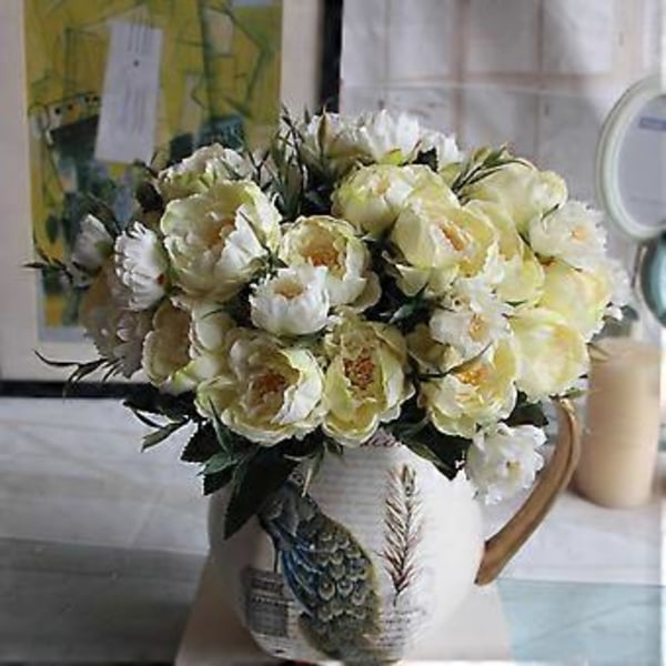 Sidenpioner - Eleganta konstgjorda blommor för alla tillfällen White