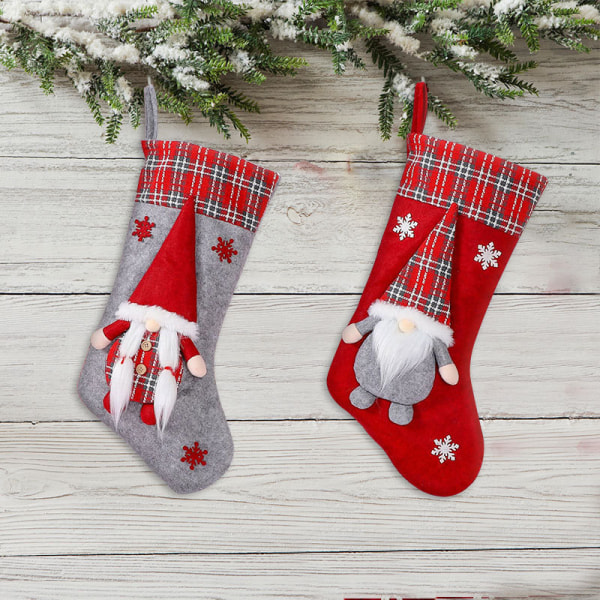2 stk. julestrømper julepynt julesukkertøy pose julegavepose gavepose ansiktsløs nisse julestrømper (rød + grå)