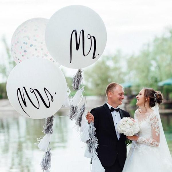 2 x 36\" Jättebröllopsballonger - Vita Mr. & Mrs. (papper = endast ballonger)