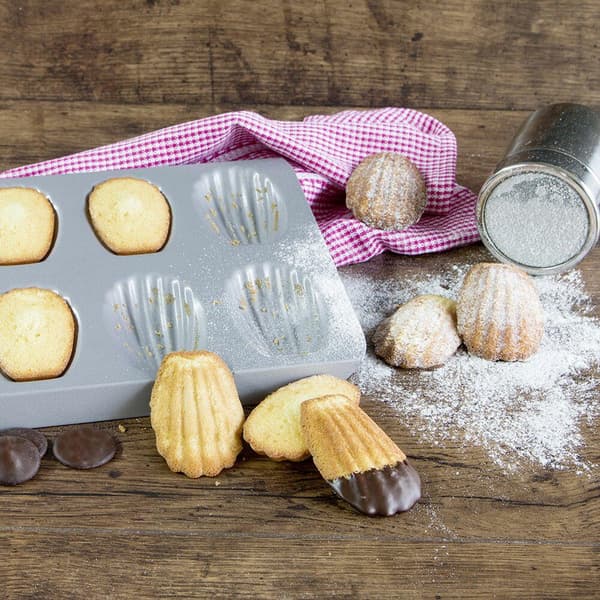Rosa, We Love Baking Madeleines bakeform 40 x 20 cm