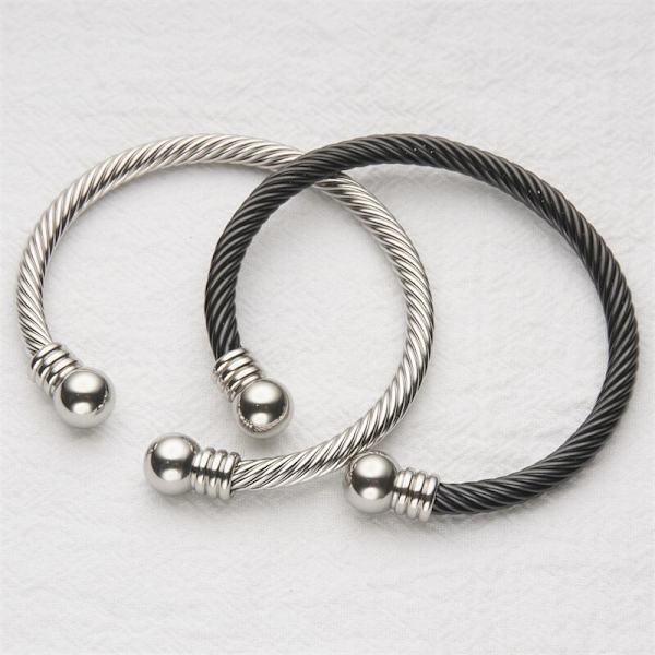 Justerbar rustfrit stål snoet kabel manchet armbånd til