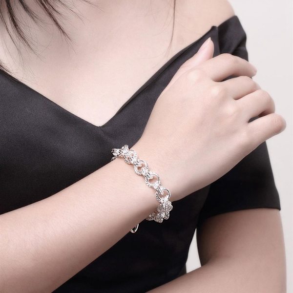 Vacker Charm Mode Bröllop Kvinnor Lady Solid Chain Armband Smycken