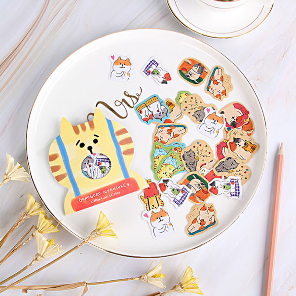 30 pientä tarraa DIY-askarteluun (kissa)