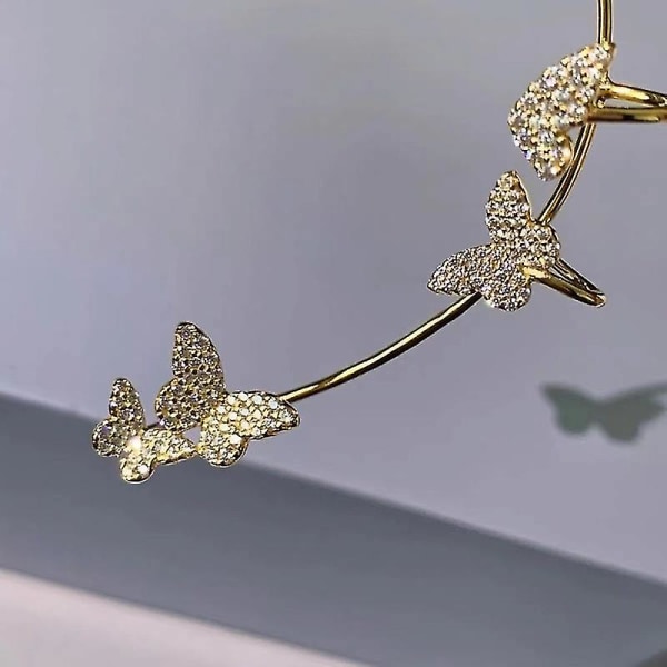Enkel Fjärilsörhänge med Diamantbesättning/ Utsökt Geometri