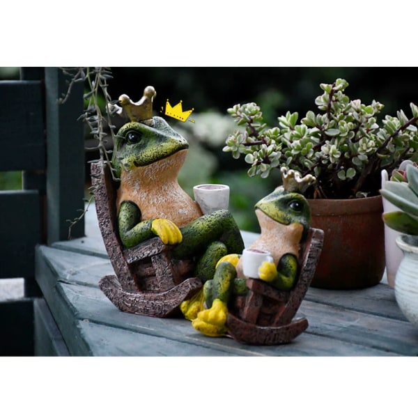 Miniature Frog Garden Statue - 12cm Tall - Mini Outdoor Accessory