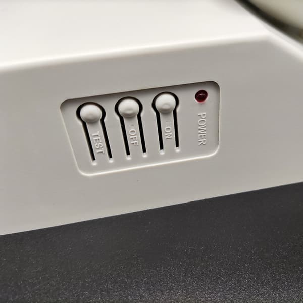 2*3W kaksois-LED-hätävalaisin hätävalolla
