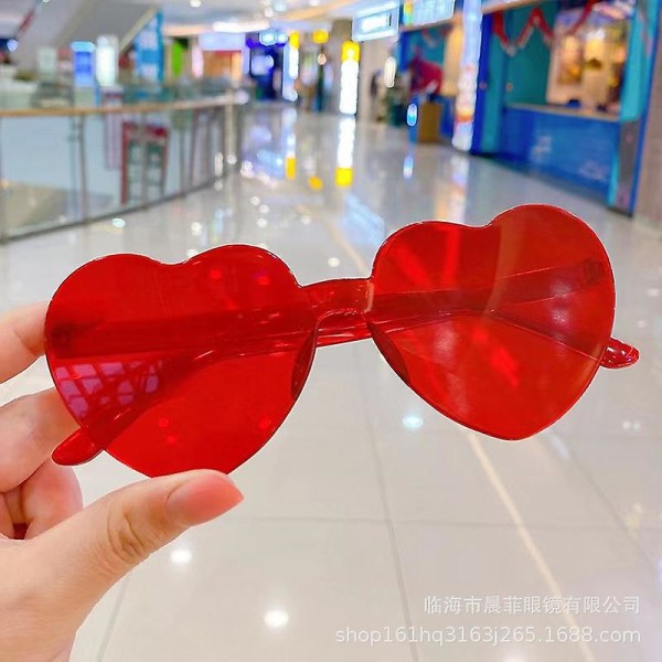 Hjärtformade solglasögon utan bågar genomskinliga hjärtglasögon festfavoriter (röda)