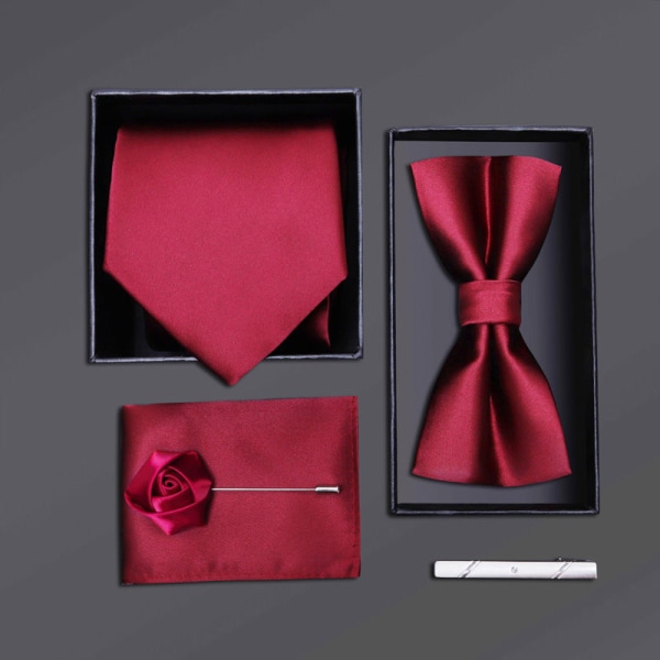 Pakkauksessa 5 miesten solmiota (yhteensopivalla taskulla ja kalvosinnapilla