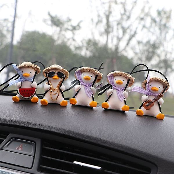 Auton lisävarusteet Swing Duck Swinging Duck Blindbox Doll Hanging Cute Swing Duck（Cola）