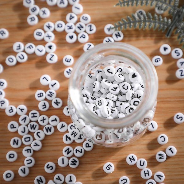 1200 bitar A-z bokstavspärlor, 7 * 4 mm sorterade alfabetpärlor och vita akrylbokstavspärlor för smyckenstillverkning för barn（A）
