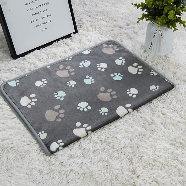 Soft Dog Blanket Coral Fleece Pet Blanket Warm Bed Cute Paw Print Bed Cover（Grey）