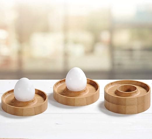 4 stk. æggebægre - Materiale: bambus - Diameter: 10 cm - Højde: 3 cm -