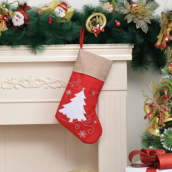 2 stycken julstrumpor - för julgodispåsar - tomte