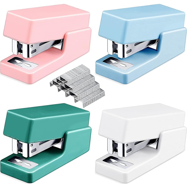 4 kappaletta pieniä niittaimia Mini niittaimen kanssa niitit lajiteltu väri Pieni niittaimen kanssa niitit Värikäs Pieni niittaimen Söpö kannettava niittaimen Paperitavarat Off