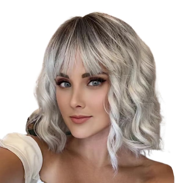 Sølvgrå parykk med kort hår for kvinner med smell