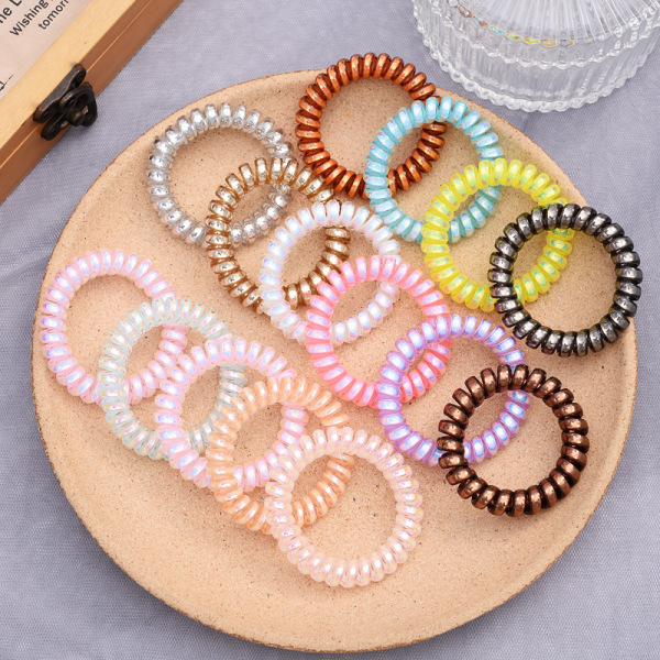Förpackning med 16 diagonalrandiga spiralarmband för barn Perfekt för presenter Slumpmässiga färger
