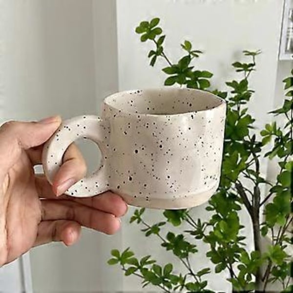 Korealainen musteläiskekuppi erinomaisella kestävyydellä, käytännöllinen juoma-astia teen hauduttamiseen ja veden juomiseen Creamy White