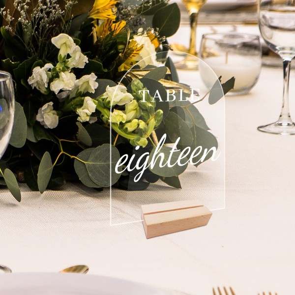Akryl välvd bordsplakett - med bas - stort, bröllopsbord nu