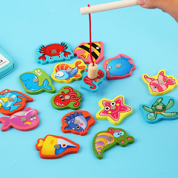 Träfiskleksak, Montessori-spel för 2 år gamla