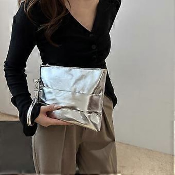 Trendy Kuvert Stil Clutch Taske Sofistikeret Metallisk PU Læder Håndholdt Håndledstaske til Modebevidste Kvinder Sort Black