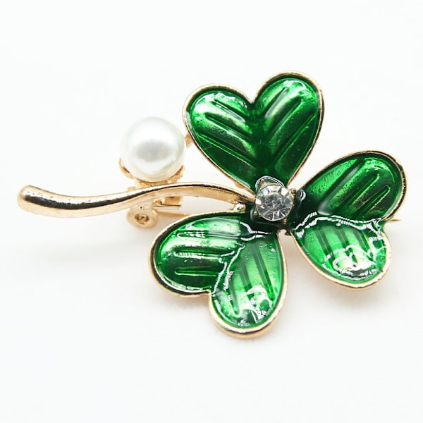 Irlantilainen shamrock-apilakoru, rintaneula, kristalliriipus