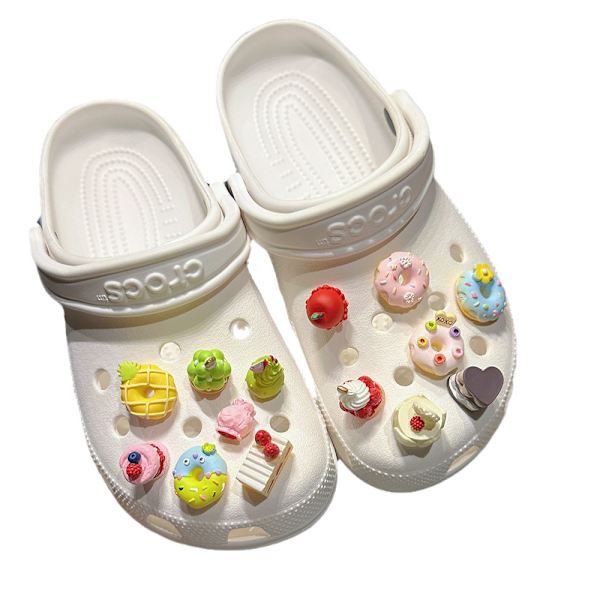 14 st donut-snackskoaccessoarer för Croc-berlocker för tonåringar och män