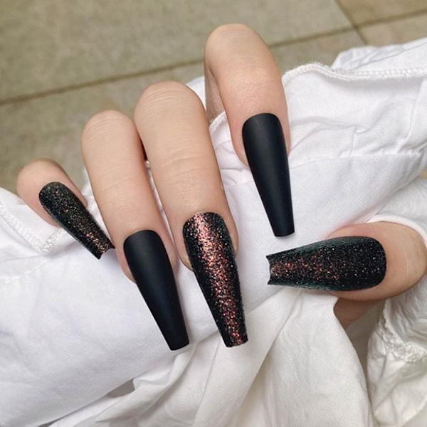 Handcess 24 stk matte ekstra lange kisteformede falske negler for Halloween - Akryl - Svart