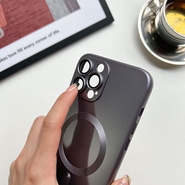 1packMagnetisk sugning lämplig för Apple 15 telefonfodral, silver li