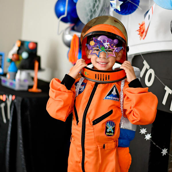 8 Papirbriller til Rum Astronaut Fest Dekorationer Sjov Skydning