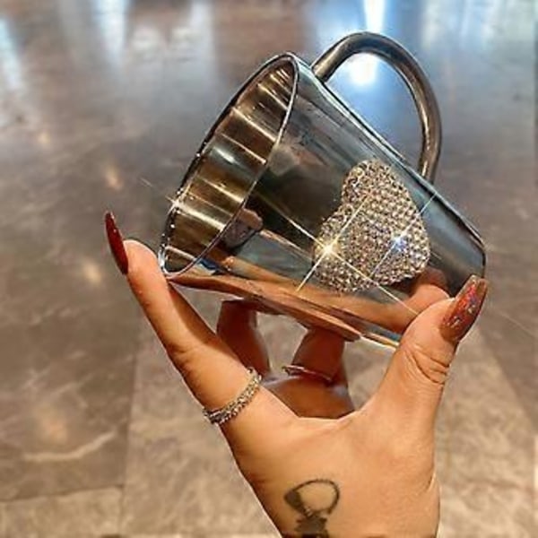 Bærbar rustfri stål krus med bling hjerteformet rhinestone glitter krus egnet til udendørs picnic