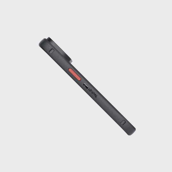 Tech21 Evo Max MagSafe iPhone 14/13 Svart